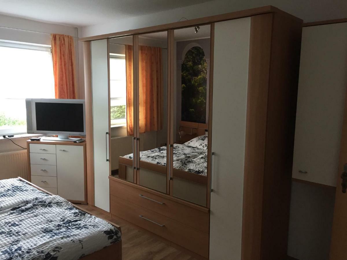 Ferienwohnung นอยชเตรลิทซ์ ภายนอก รูปภาพ
